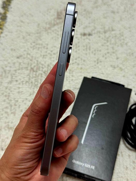 Samsung Galaxy S25 FE Срочно продам