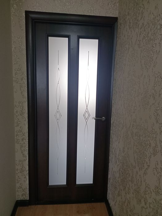 Продам двери межкомнатные