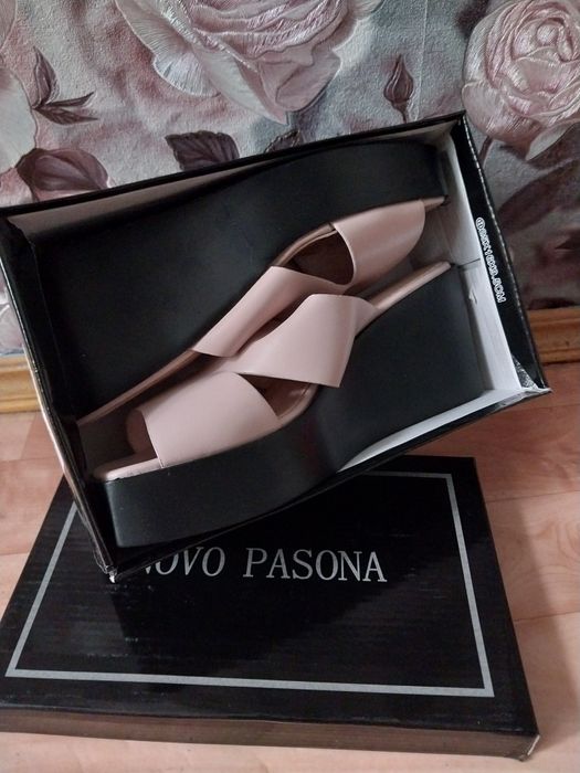 Летнии босоножки 38 размер