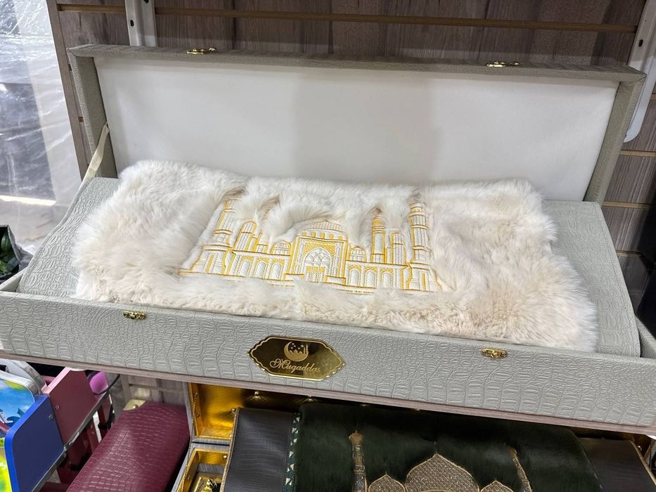 Мехли сифатли жойнамоз. Коврик для намаза