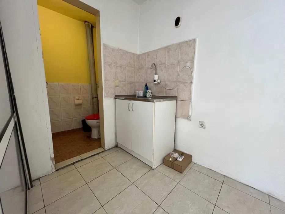 Дава се под наем Магазин в Варна, Трошево - 61 кв.м за 500 € - Снимка #5