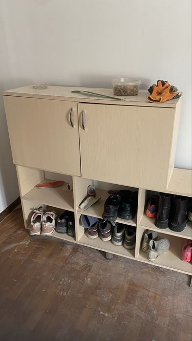 Обувница бу за 7000тг