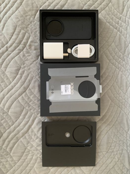 Продается vivo x300 cn 256/12