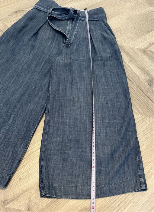 Pantaloni largi 3/4 Mango de damă