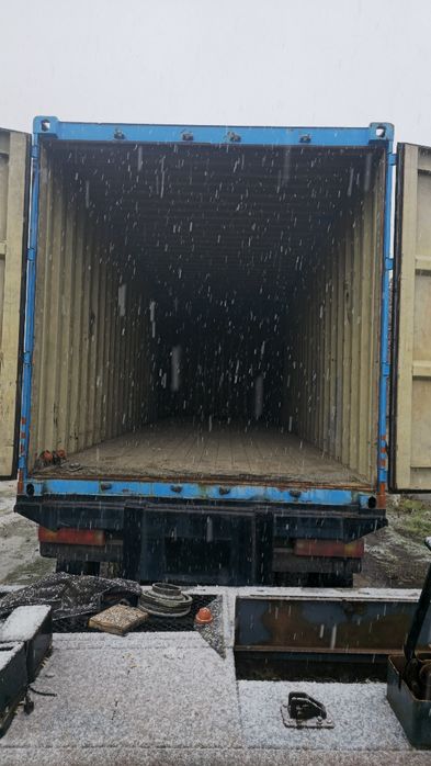 Полу прицеп сотилади