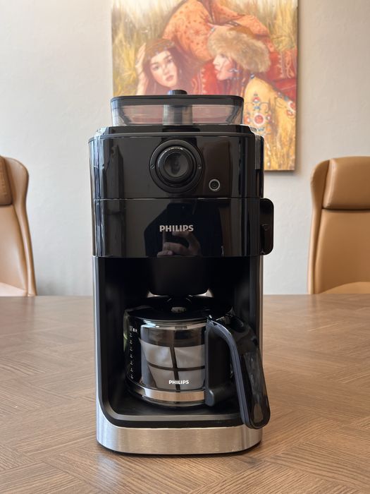 Кофеварка Philips HD7761