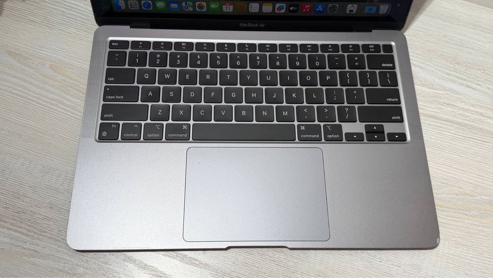 Срочно ! Macbook air m1 8/128 батарея 95%
