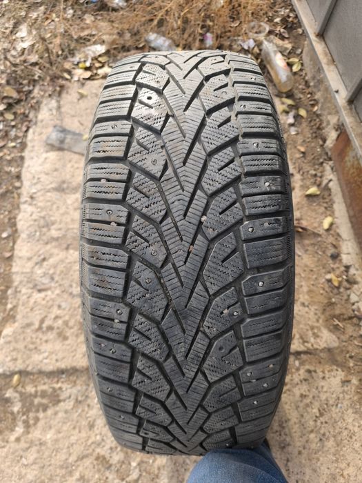 Зимние шины Gislaved 265/65 R17