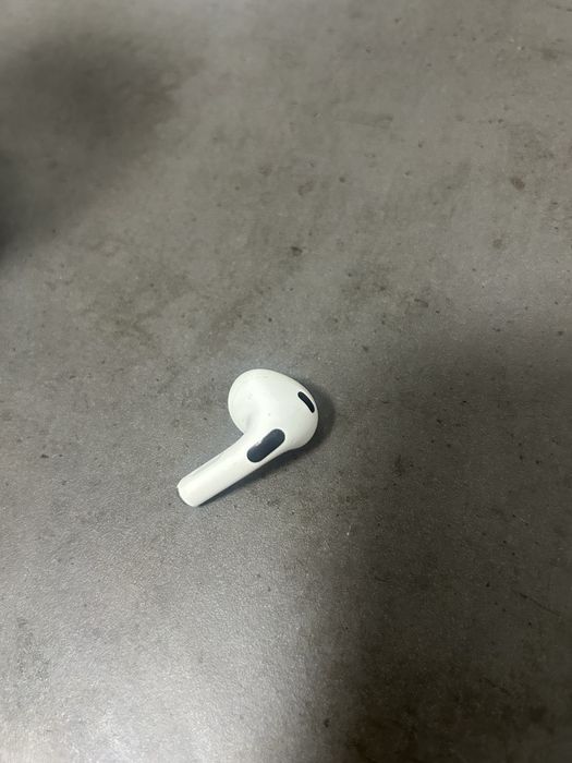 Airpods 3 левое ухо