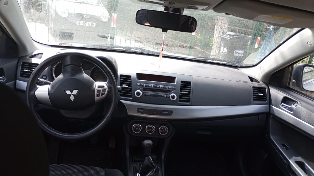 MITSUBISHI Lancer 2011 — imagine 4