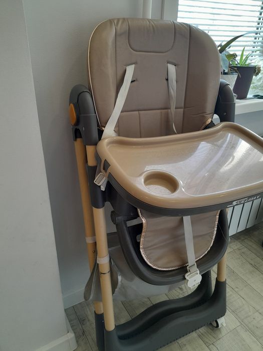 Детский стульчик для кормления