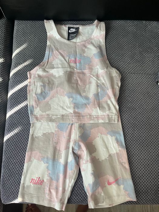Спортен сет Nike