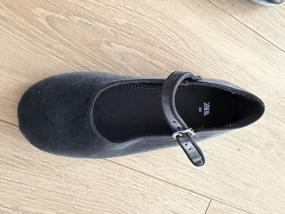 Balerini Zara catifea marimea 30