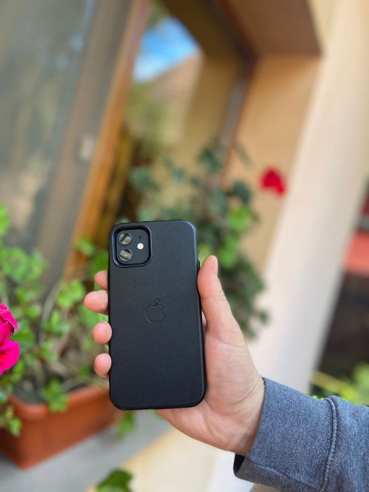 Husa de piele sau silicon cu Magsafe iPhone 12 / 12 Pro