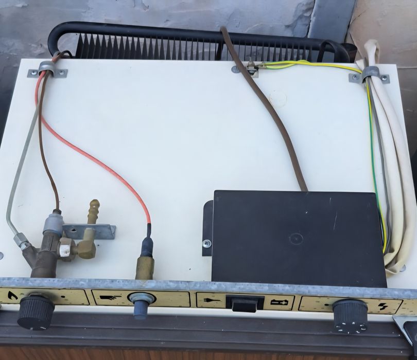 Хладилник за каравана или кемпер