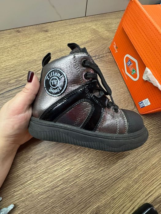 Прода детскую обувь