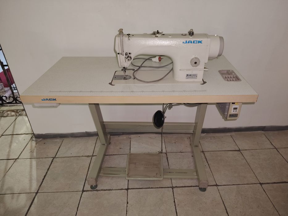 Промышленная швейная машинка Jack