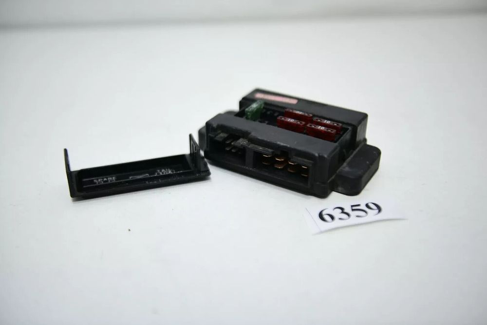 Cutie de siguranțe 26021-1081 1548500 Kawasaki GPZ 500 S 1995 ZXR 400