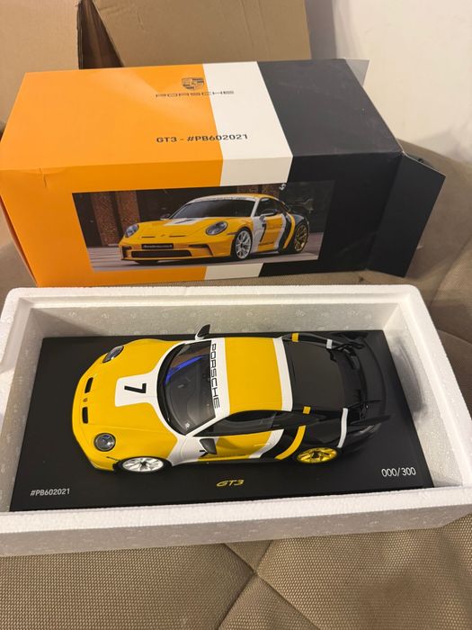Macheta Spark 1:18 Porsche 911 Gt3 7 Sonderwunsch Noua