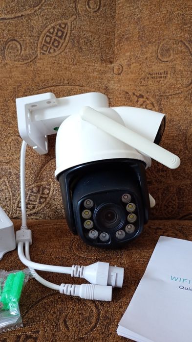 Видеокамера с 2-ра камера - UHD