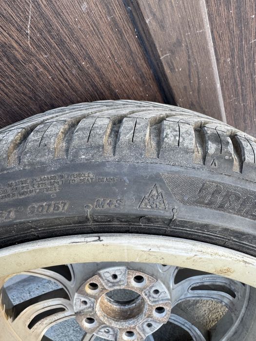 225 40 18 Noi Bridgestone