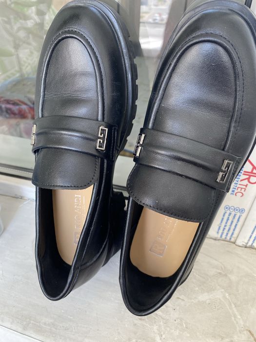 Лоферы 40 размер. Срочно!