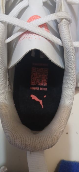 Puma ,crampoane pentru fotbal