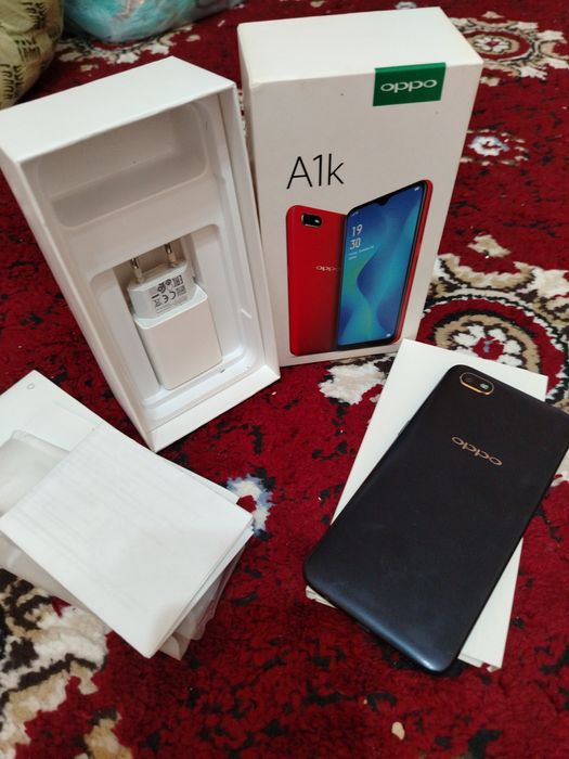 Oppo A1 smartfoni sotiladi