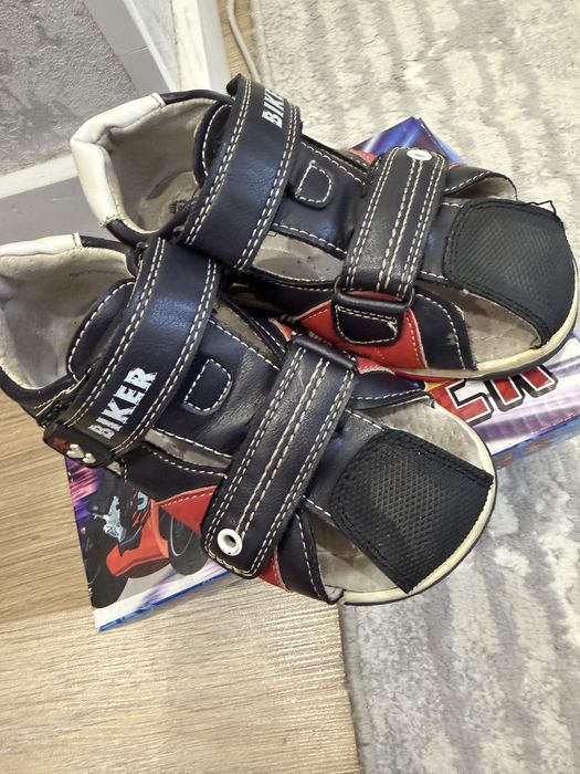 Сандалии для мальчика