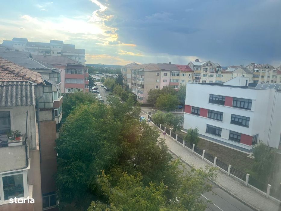 Inchiriere apartament 4 camere, de lux, modificat, Targoviste, micro 3