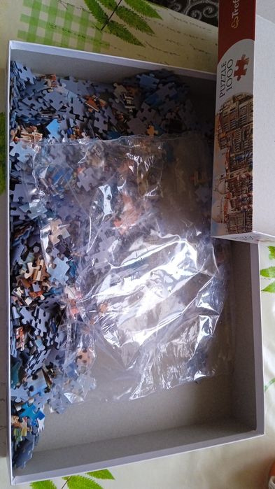 Пазлы - 1000 элементов. Настольная игра.