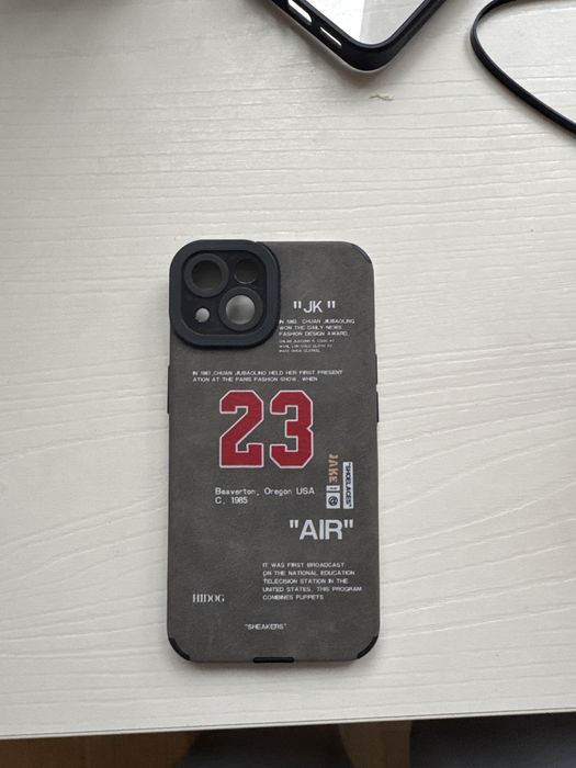 Калъфи за айфон 13 и 14