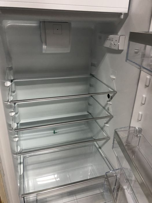 bucatarie lemn masiv  cu electrocasnice incluse