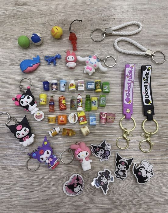 Для девочек все на фото за 6000тг