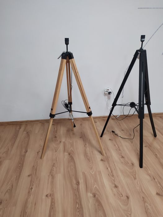 Дървена подова лампа тринога