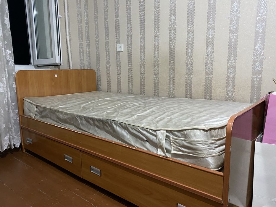 Продаются кровати, одноместные