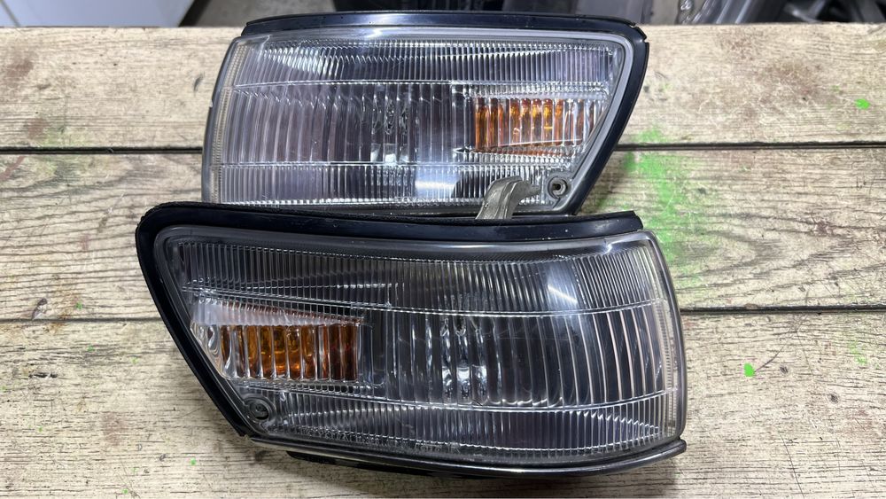 Поворотники Тойота Спринтер Кариб