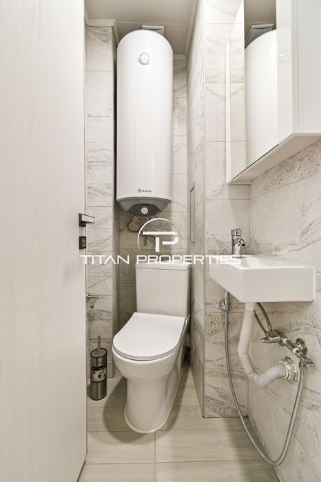 Дава се под наем Тристаен апартамент в София, Павлово - 130 кв.м за 1050 € - Снимка #12