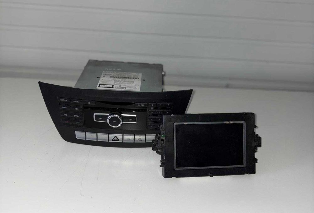 Kit navigatie mare Mercedes-Benz C-Class W204 Facelift LCI