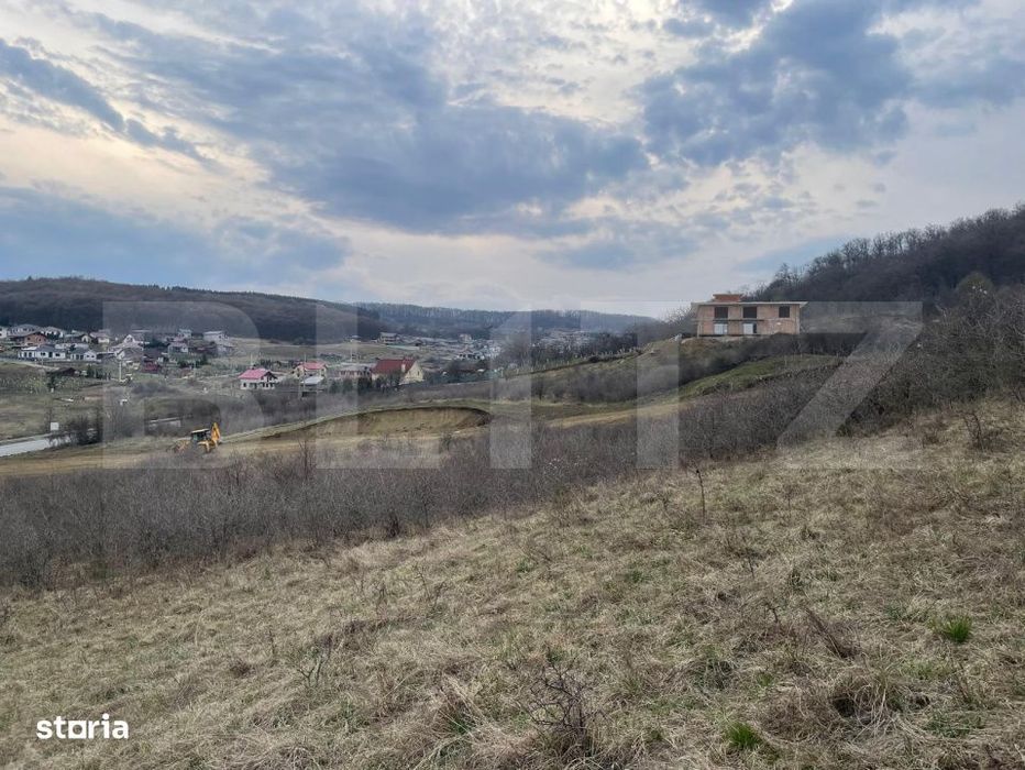 Teren intravilan 1.525 mp – Valea Jelnei, aproape de Bistrita, negoc
