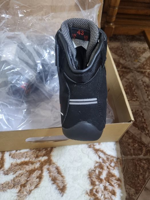 Vand ghete pentru motor