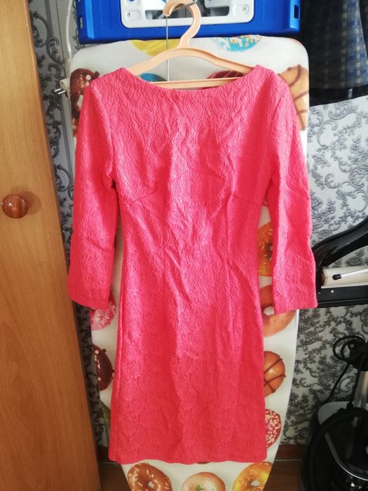 Продам за 5000 2 платья