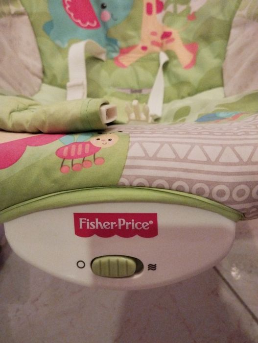 Бебешки шезлонг - столче Fisher Price - Тропическа Гора - Масаж

Удобн