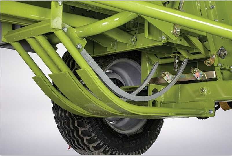 Пресс-подборщик тюковый KE-555