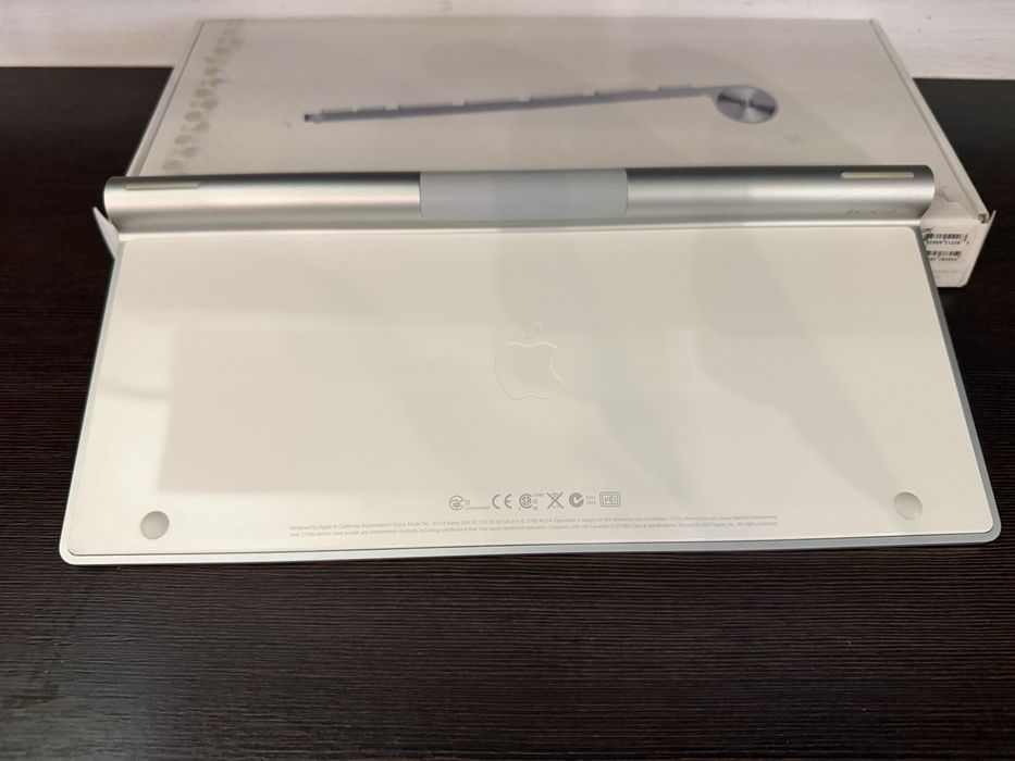 Apple Wireless Keyboard A1314 — оригинал Apple