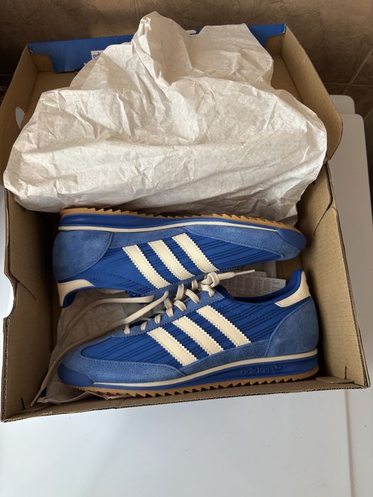 Маратонки Adidas чисто нови