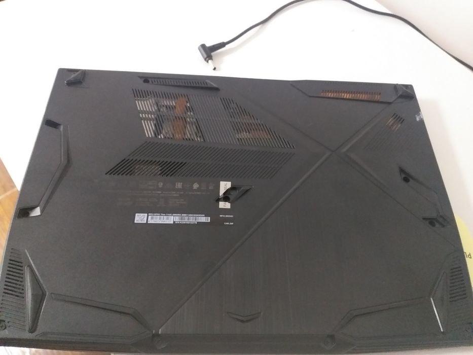 Laptop gaming MSI i5 (lt)