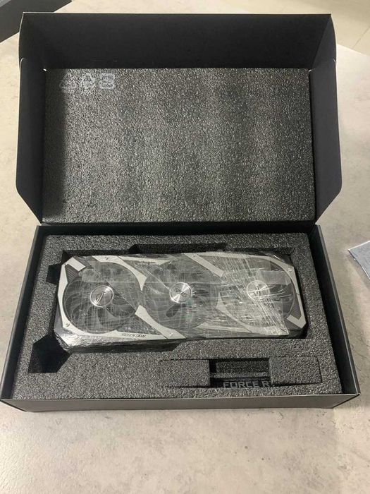 Asus rog strix RTX 3090 OC 24GB