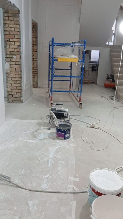 Разнорабочие,моляры,ремонтные работы  уборщики!!!