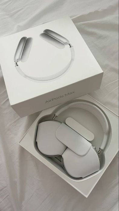 Airpods Max в сером цвете